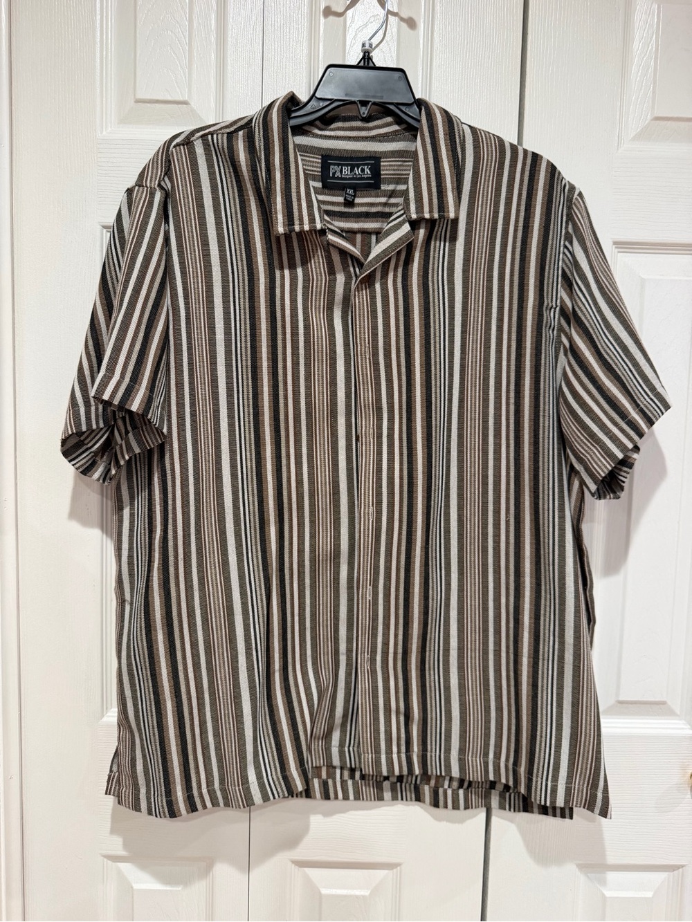 Black Men's Short Sleeve Vertical Stripe Button-Down Shirt in Brown and Cream